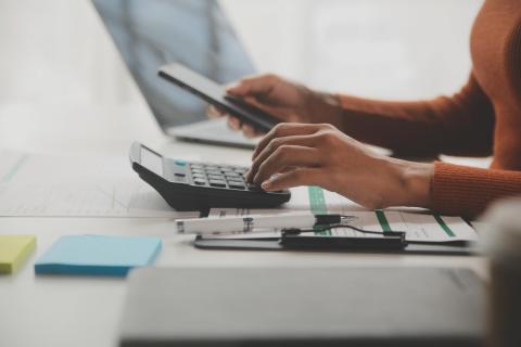 Ako ovplyvní zmena DPH od 1.1.2025 existujúce zmluvné vzťahy